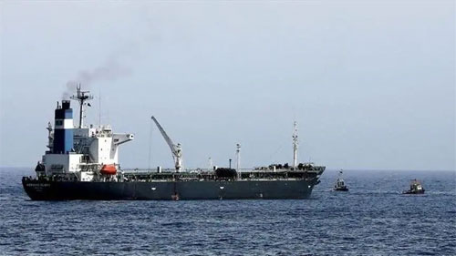 جماعة الحوثي تعلن اختطاف سفينة إسرائيلية