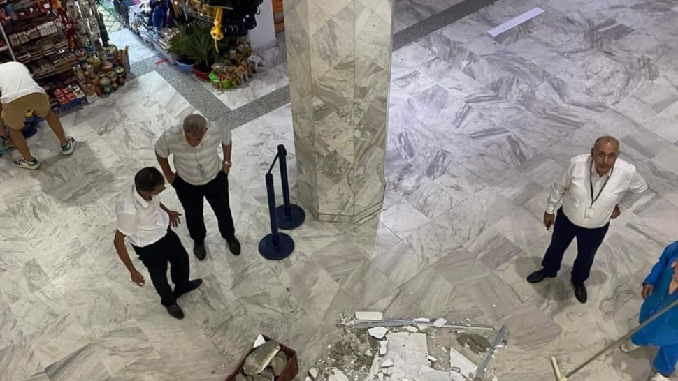 سقوط جزء من سقف مطار المنستير