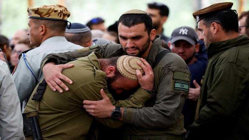 الاح-تلال يعلن مقتل 3 من  جنوده