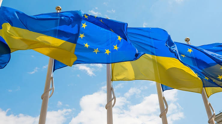 الاتحاد الأوروبي يفتح باب المفاوضات لضم أوكرانيا