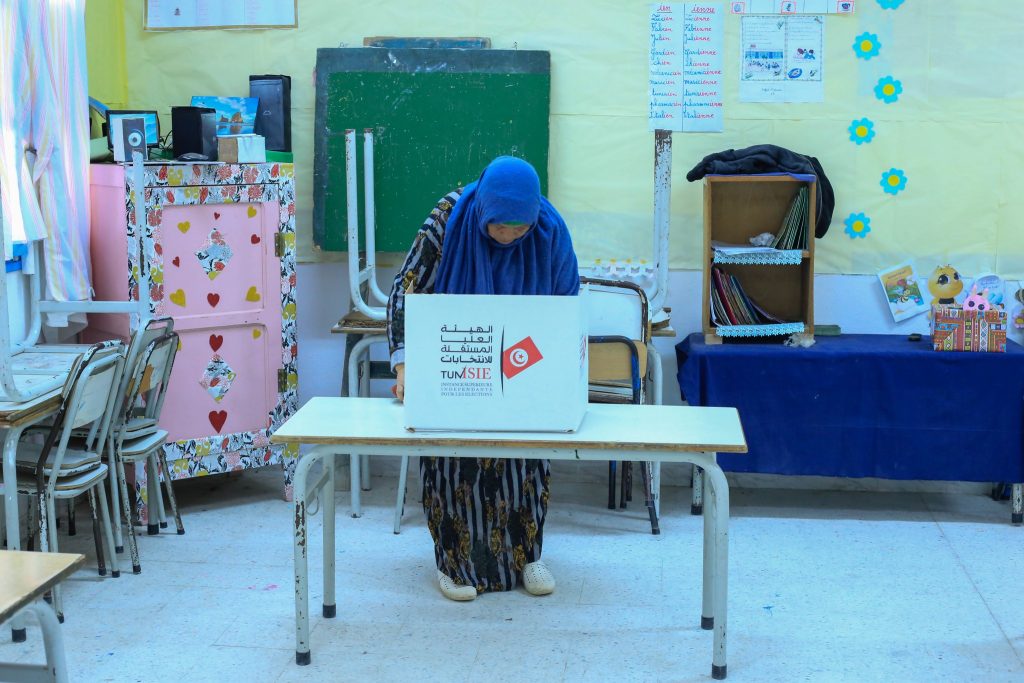 المنصري يوضح سبب ضعف نسب المشاركة في الانتخابات المحلية