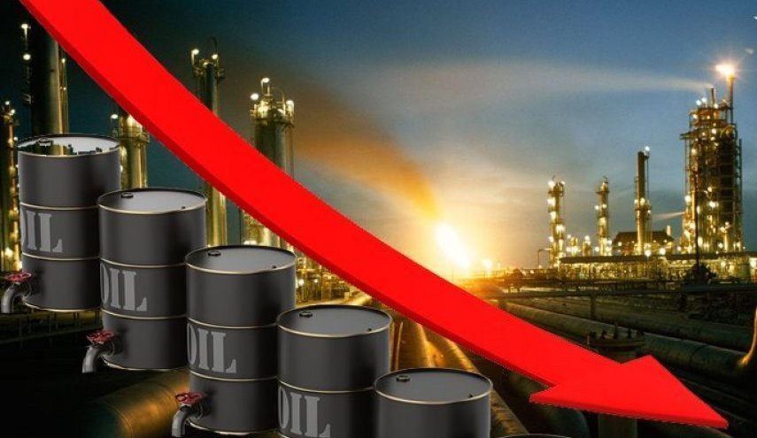 تراجع أسعار النفط إلى أدنى مستوى في 6 أشهر