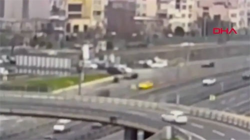 شاهد/ نجل رئيس دولة يفر من تركيا بعد حادث مميت (فيديو)