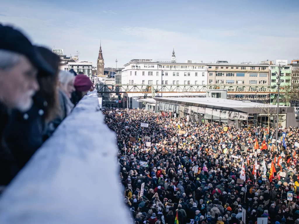 ألمانيا.. مظاهرات بالآلاف ضد خطة تهجير جماعي لأجانب
