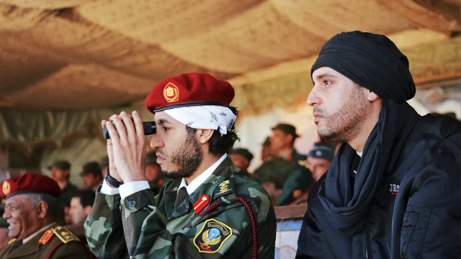أنباء عن وفاة نجل القذافي في سجونها ولبنان ترد !