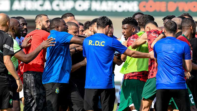 اشتباكات بين لاعبي المغرب والكونغو/ الـ”كاف” تفتح تحقيقا