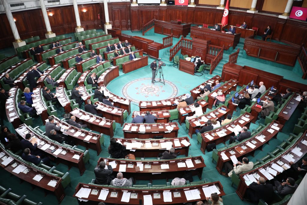 البرلمان يصادق على اتفاقية قرض لتعصير المؤسسات التربوية