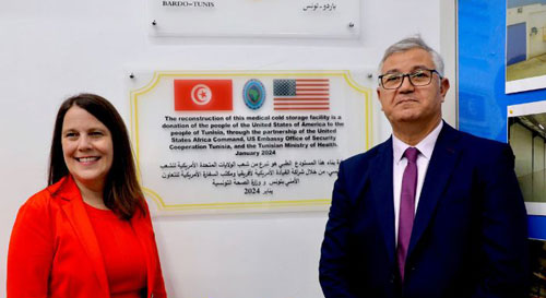 السفارة الأمريكية تمنح تونس منشأة لتخزين الأدوية