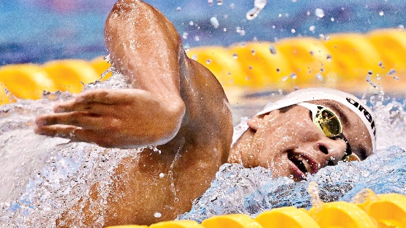 أيوب الحفناوي يغادر البطولة العالمية للسباحة بالدوحة