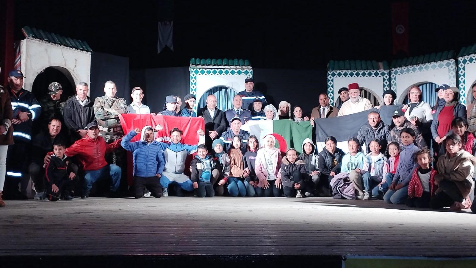 ساقية سيدي يوسف/ الحماية المدنية الجزائرية تعرض مسرحية(صور)