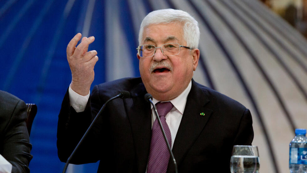 محمود عباس يدعو إلى مؤتمر دولي للسلام