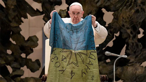 زلة لسان البابا تغضب كييف وتربك الفاتيكان