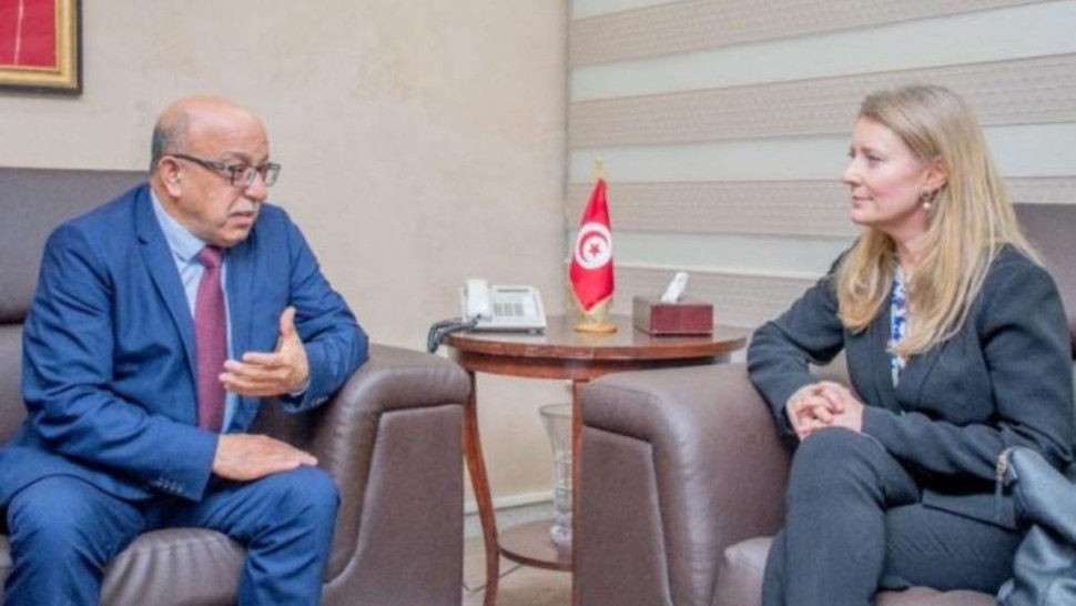 سفيرة بريطانيا: سنعمل على توسيع مشاريع التعاون مع تونس