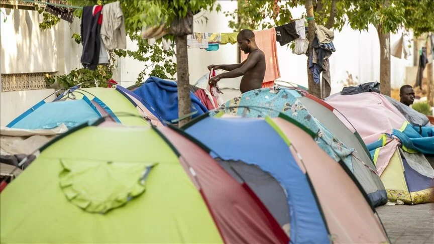 صفاقس/ إزالة أكثر من 500 خيمة يستعملها الافارقة