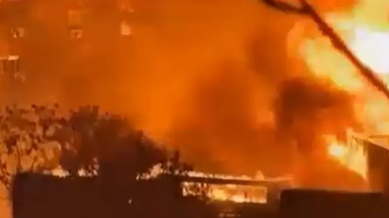 مصر/ حريق ضخم يلتهم أستوديو الأهرام (فيديو )