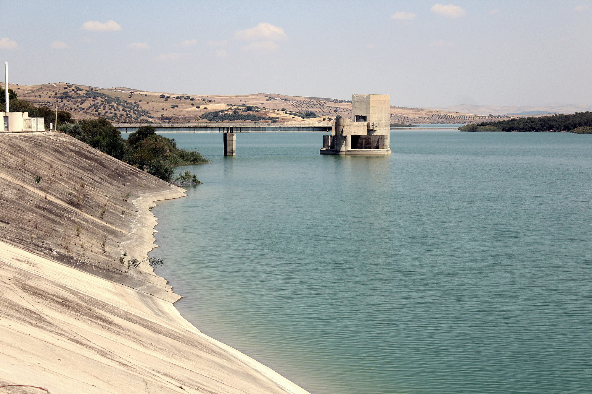 وزير الفلاحة يكشف عن خطة عمل لتلبية حاجيات البلاد من المياه