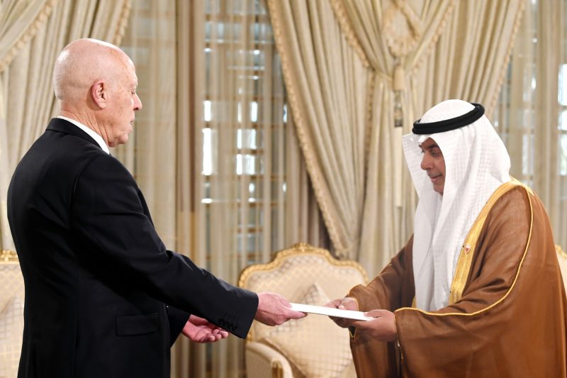 سعيّد يتسلم أوراق اعتماد سفير مملكة البحرين