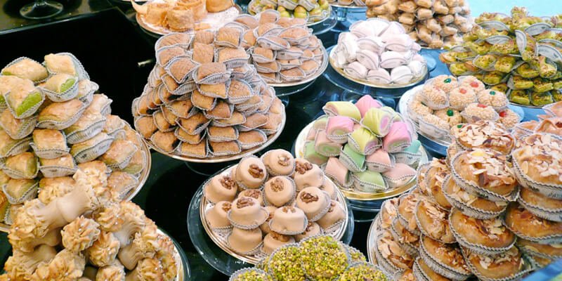عيد الفطر.. فكّر جيداً قبل التهام الحلوى واحسب السعرات