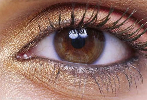 تقنية ثورية/ زرع جهاز في العين قد يعالج مرضى السكري