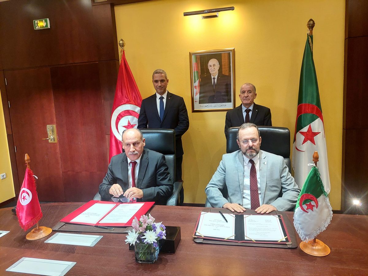 إمضاء اتفاقية توأمة سياحية بين تونس والجزائر