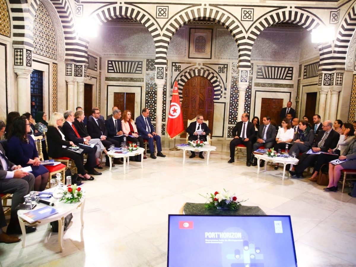 الحشاني يشرف على أول اجتماع للجنة القيادة الاستتراتيجية