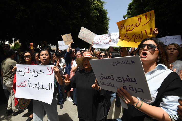 بـ”لاءات” ثلاث/ مسيرة اليوم تطالب بسحب المرسوم 54 (تصريح لـ”تونس الان”)