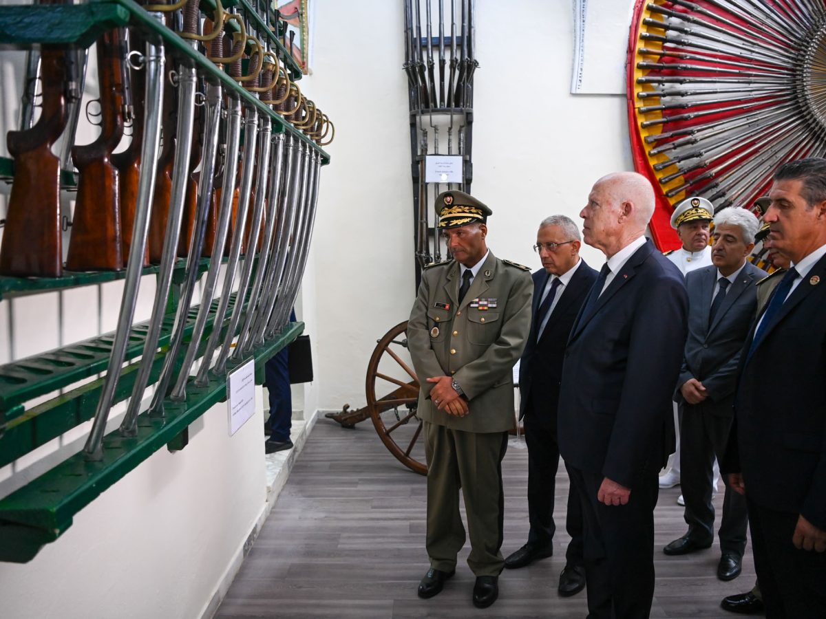 الرئيس: تونس قادرة على التصنيع العسكري