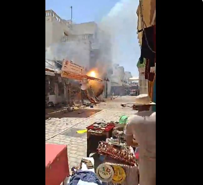  حريق ضخم بسوق الصناعات التقليدية بنابل (فيديو)