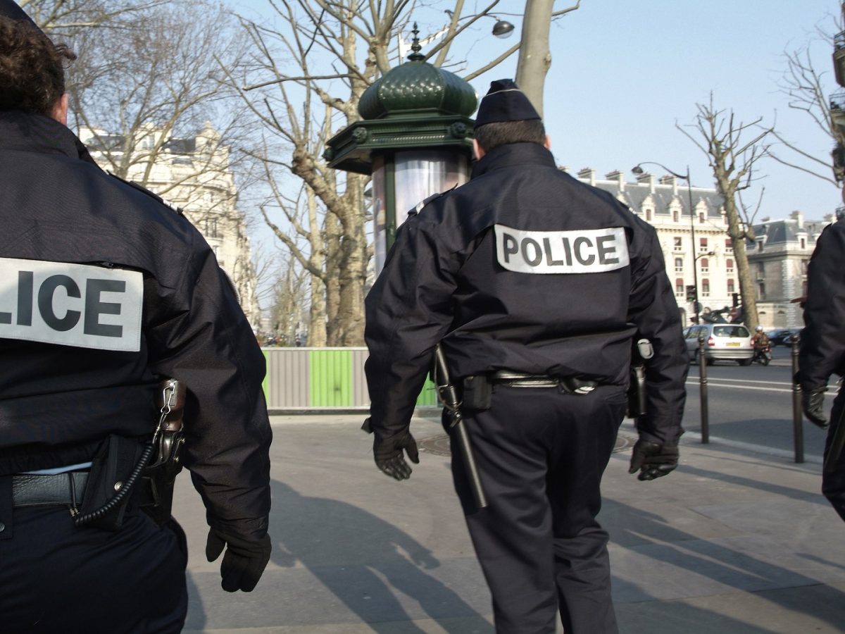 فرنسا/ منع الشرطة من مضغ العلكة خلال الأولمبياد