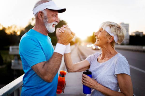 كيف نحافظ على صحة جيدة في سن السبعين؟