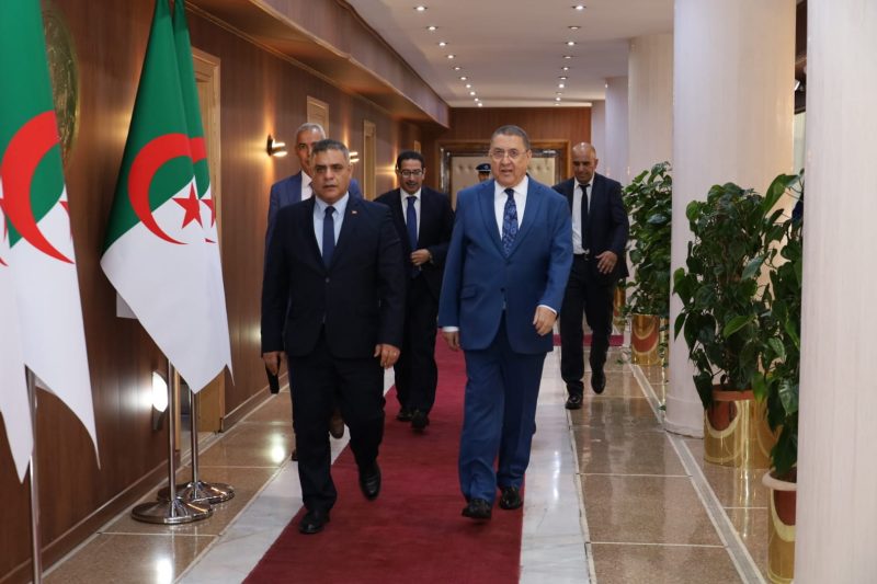 وزير الداخلية في الجزائر