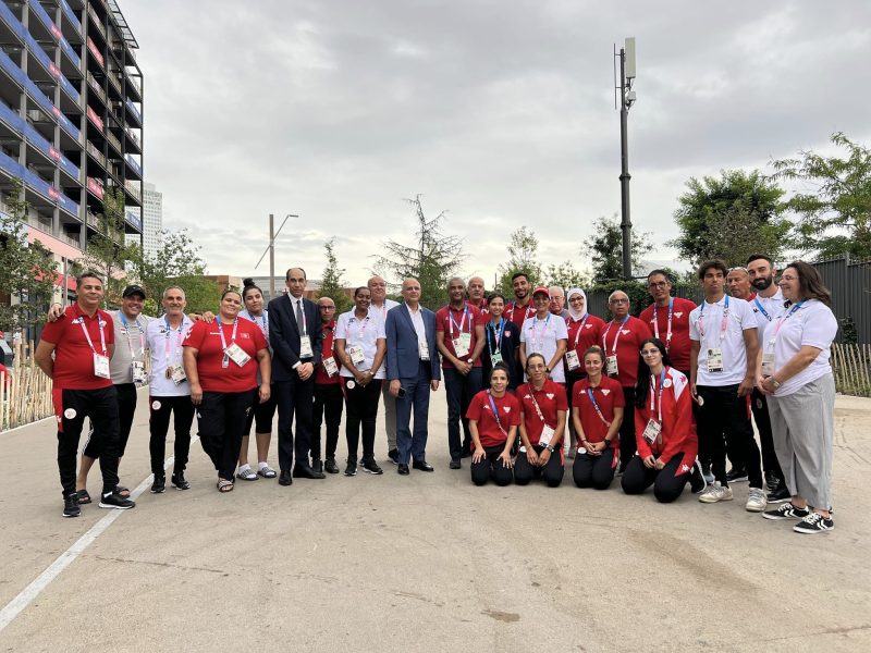 وزير الشباب والرياضة يتفقد مقر إقامة الوفد التونسي