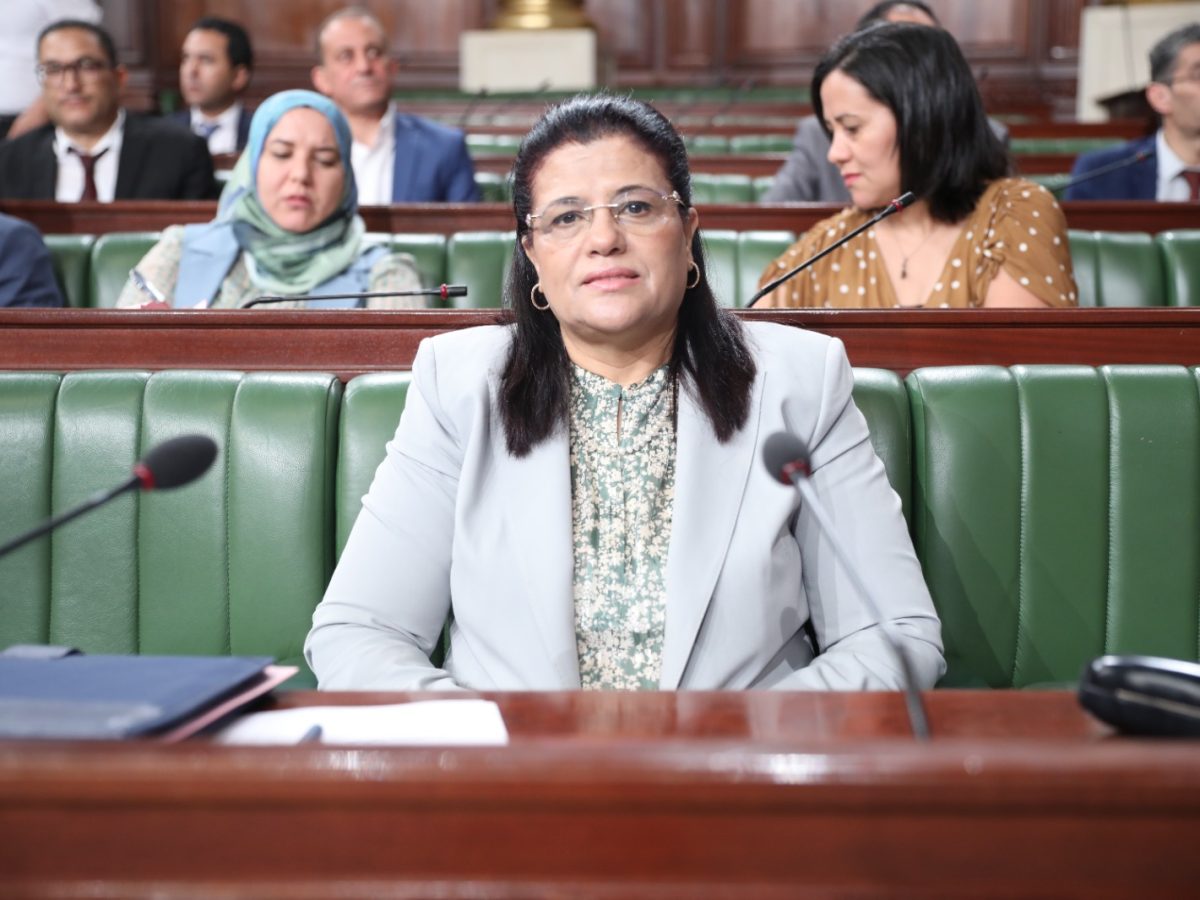 وزيرة المالية تكشف قيمة الديون التي سددتها تونس